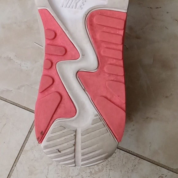 Nike Air Max - Picture 15 of 16